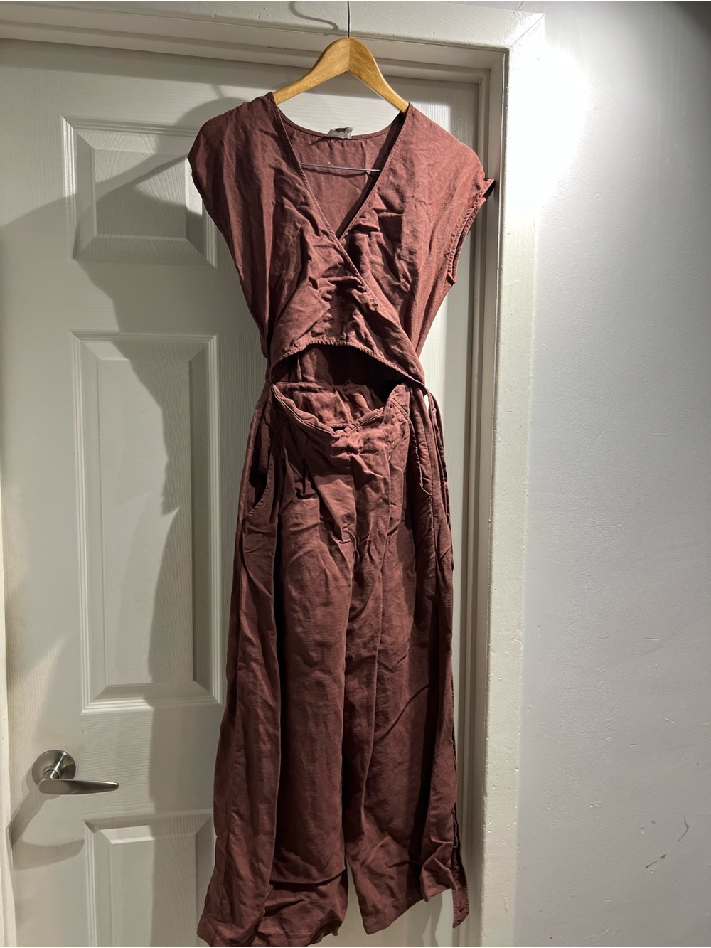 ARITZIA Brax Jumpsuit - Women's Mauve Wrap-Style Linen